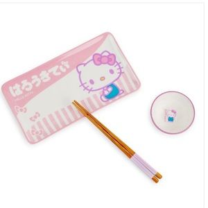 Sanrio Hello Kitty - 3-Piece Ceramic Sushi Set with Sauce Bowl and Chopsticks